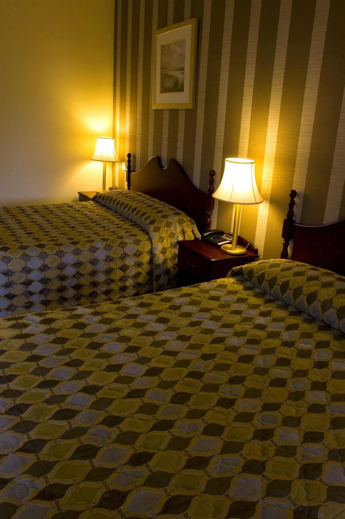 An Chuirt Hotel, Gweedore, Donegal Extérieur photo
